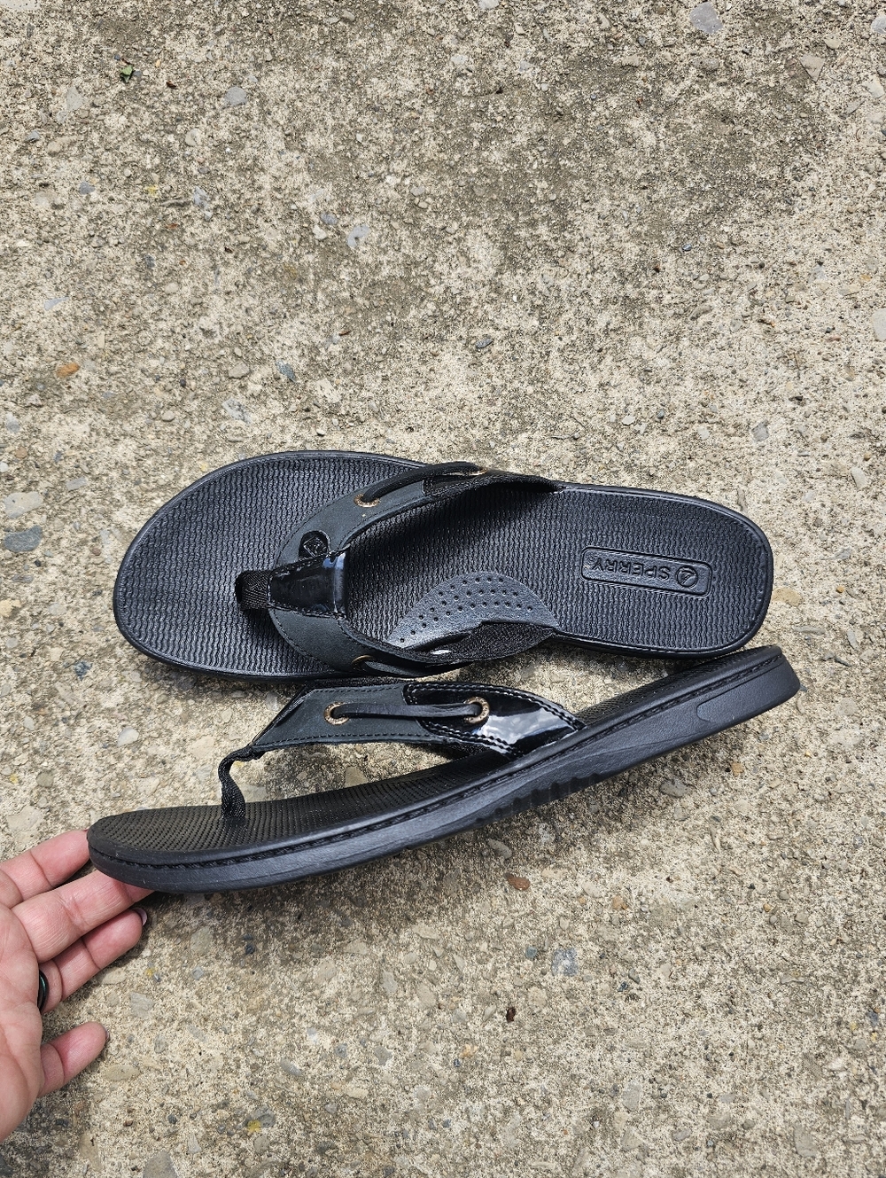 Sperry Woman's Top-Sider Seafish Flip-Flop Size 10M(Black) - Picture 4 of 5